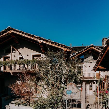 Arnad Au Coeur Du Village Chambres D'Hotes & Spa מראה חיצוני תמונה