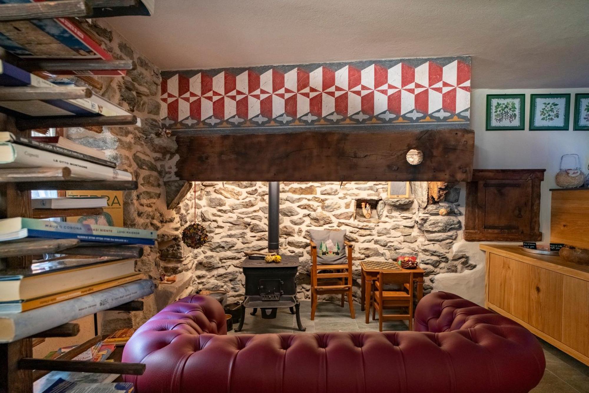 Arnad Au Coeur Du Village Chambres D'Hotes & Spa מראה חיצוני תמונה