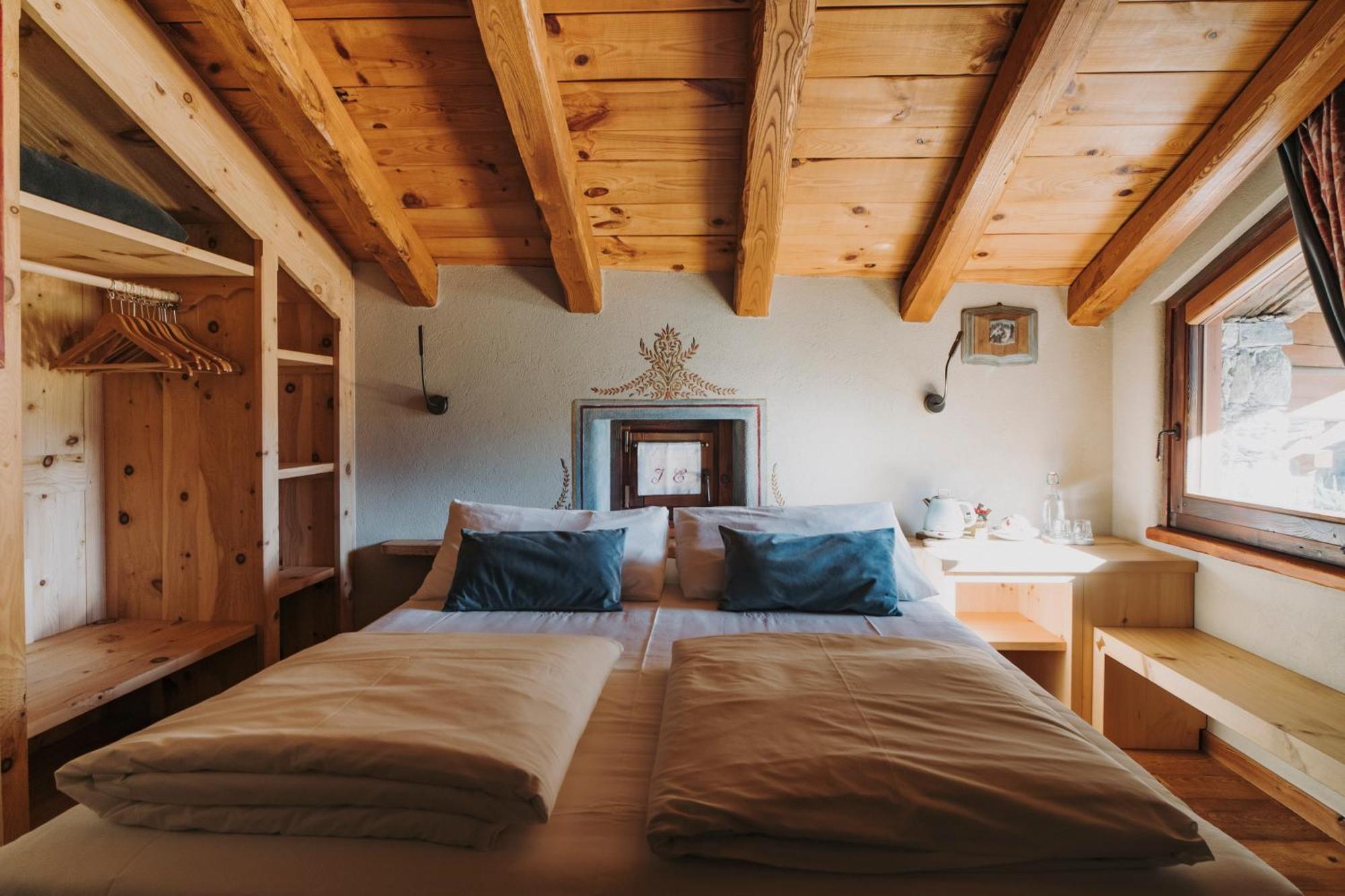 Arnad Au Coeur Du Village Chambres D'Hotes & Spa מראה חיצוני תמונה