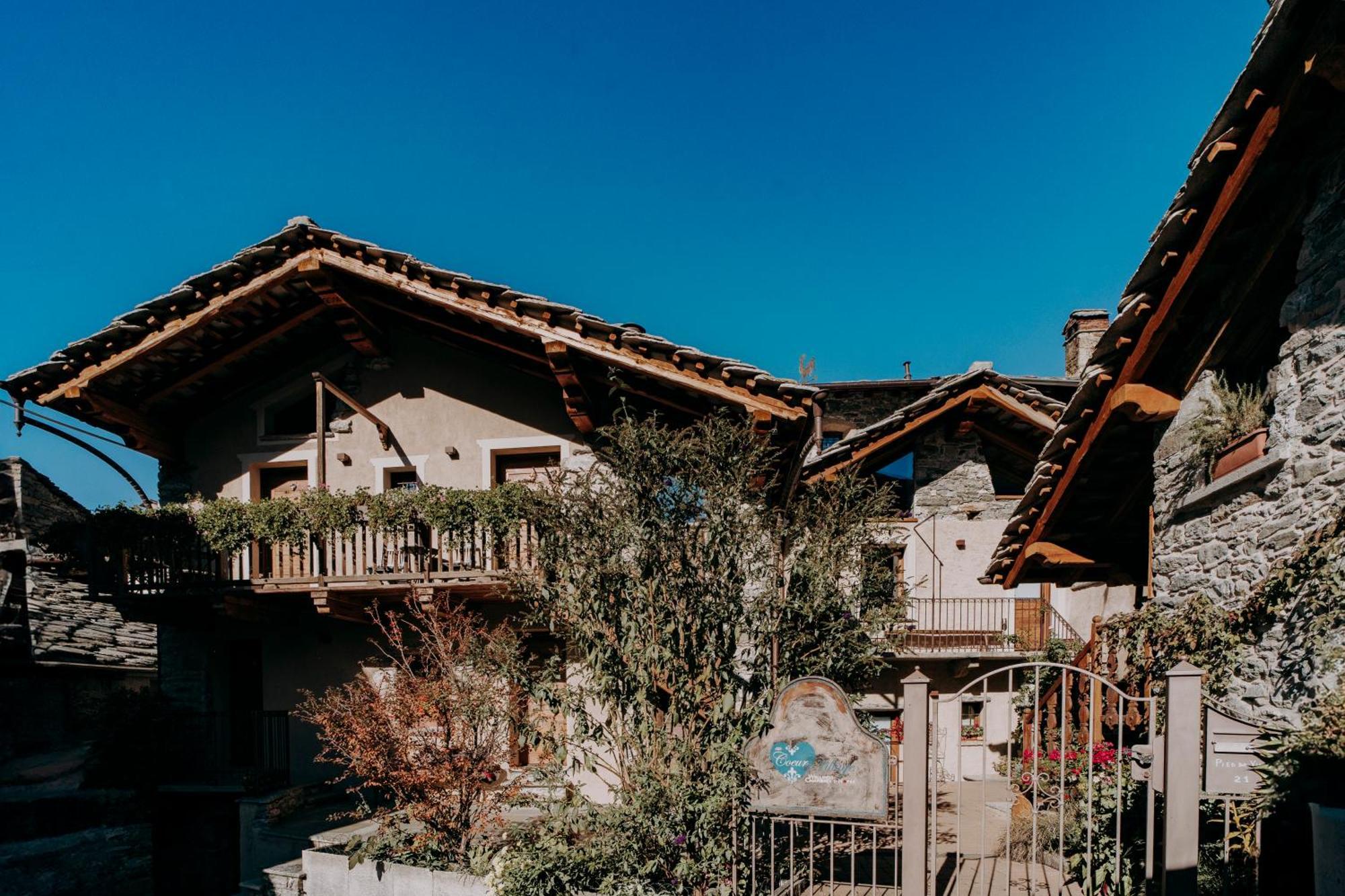 Arnad Au Coeur Du Village Chambres D'Hotes & Spa מראה חיצוני תמונה